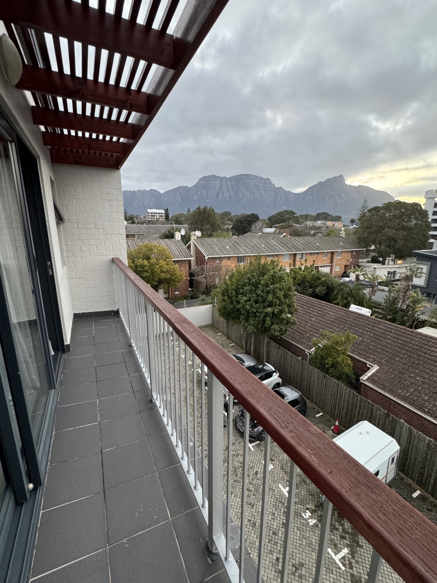 2 Bedroom Property for Sale in Kenilworth Western Cape